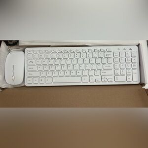 Wireless White Keyboard and Mouse Combo